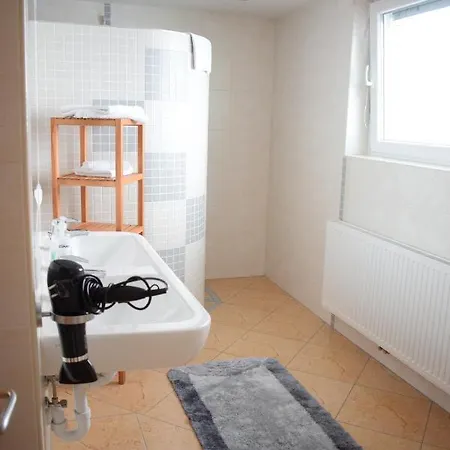 Guest house Fruehstuecks-radpension Taurer-thoman