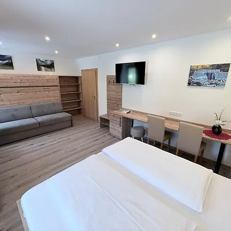 Fruehstuecks-radpension Taurer-thoman Guest house Dellach im Drautal