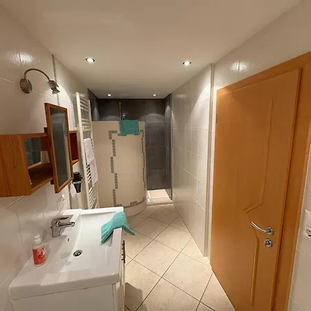 Fruehstuecks-radpension Taurer-thoman 3*