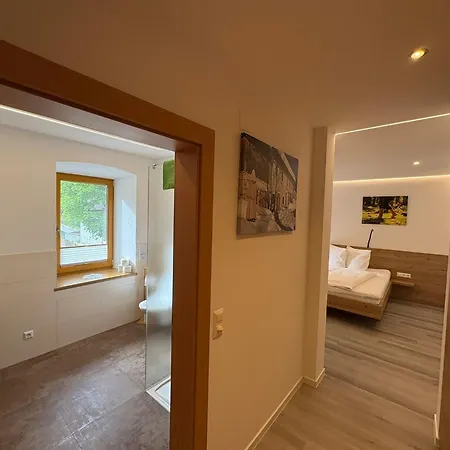 Fruehstuecks-radpension Taurer-thoman 3*