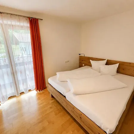 Fruehstuecks-radpension Taurer-thoman Guest house 3*